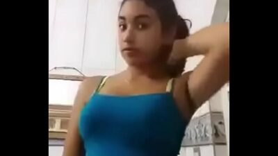 Periodista se quita la ropa Video Porno HD - PornoZorras